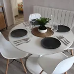 Comodo Piso En El Pirineo Aragones דירה