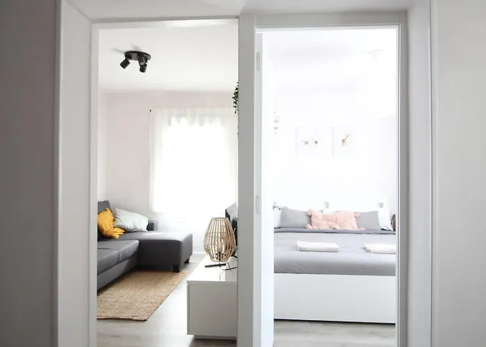 Comodo Piso En El Pirineo Aragones Lägenhet